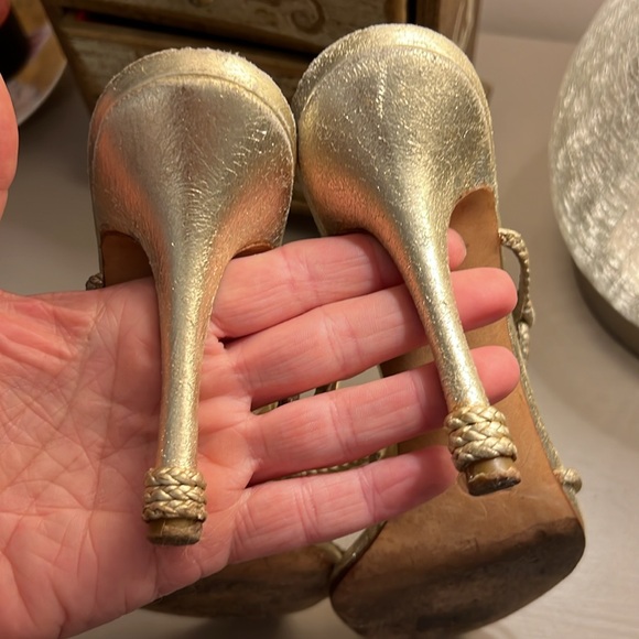 Stunning Vintage Dior gold strappy fringy sandals - Picture 6 of 11